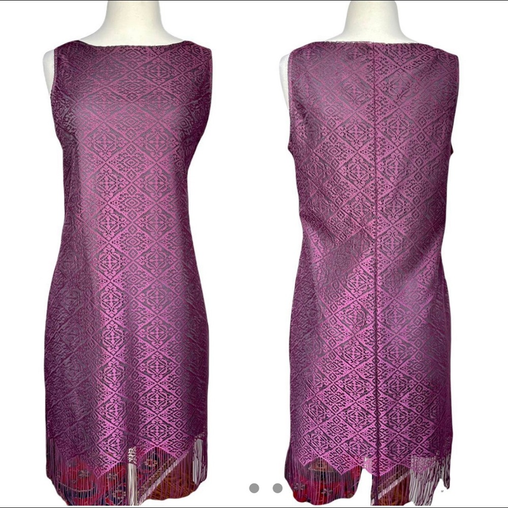 Vintage flapper style lace dress sz 6 with fringe and drop waist. Purple black